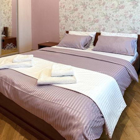 Grand Apartments On Rynok Square Lviv Bagian luar foto
