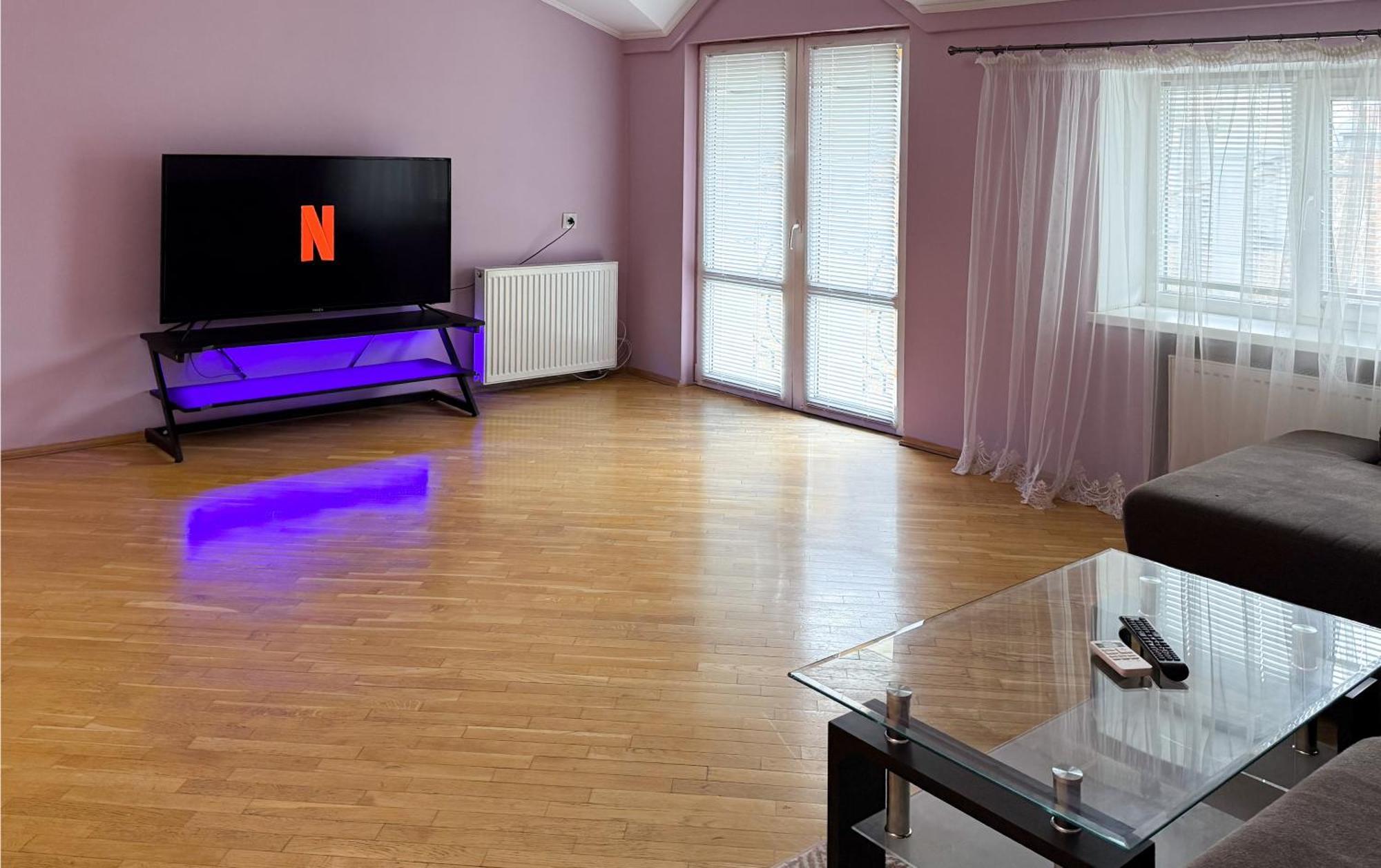 Grand Apartments On Rynok Square Lviv Bagian luar foto