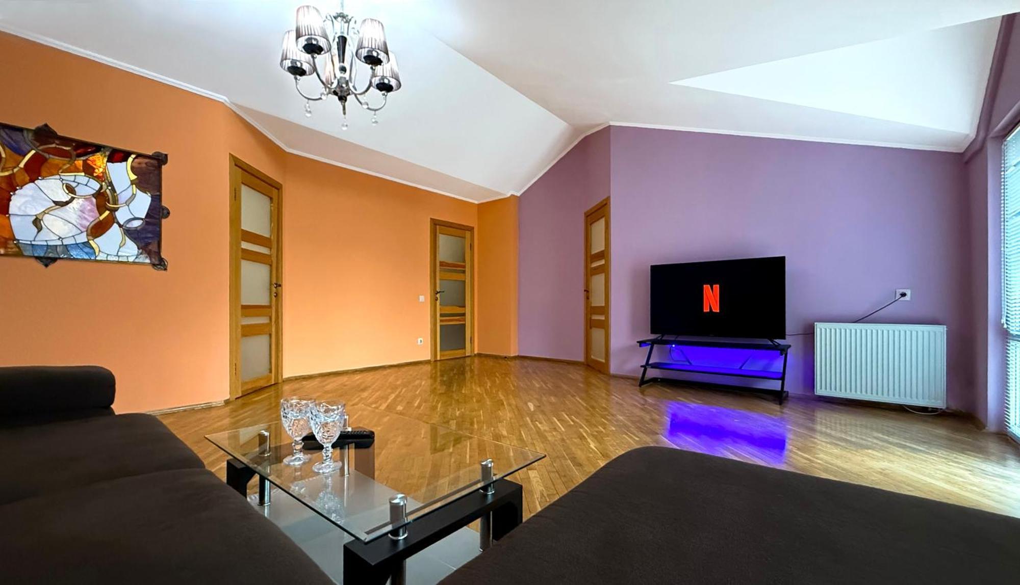 Grand Apartments On Rynok Square Lviv Bagian luar foto